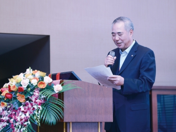 務實開拓，創新持恒